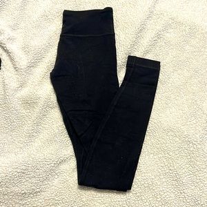 small black leggings